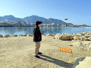 2026 03 20 MARSEILLE - VIEILLE CHAPELLE - DRONES EN BORD DE MER (6)